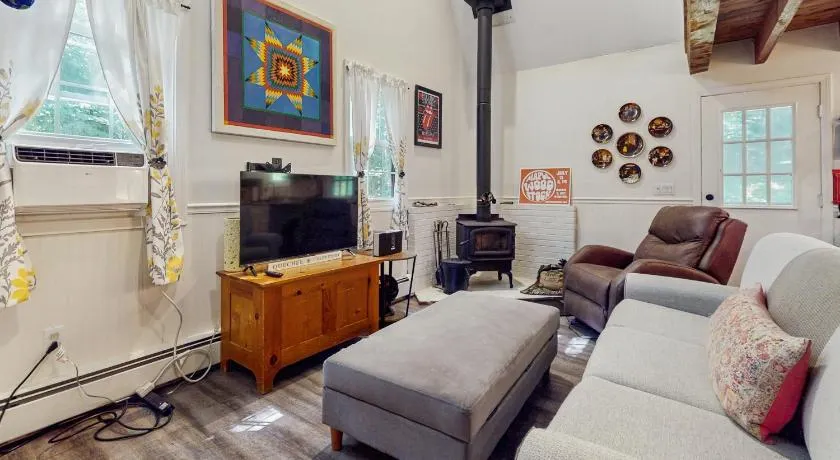 Quechee Condo - Image 1