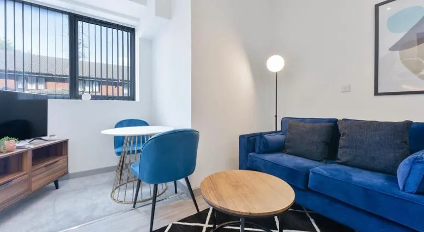 Budget 1 Bedroom Apartment in Dudley - Image 1