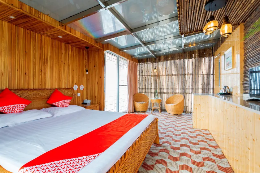 Zhenjiang Nafee Hotel - Image 1