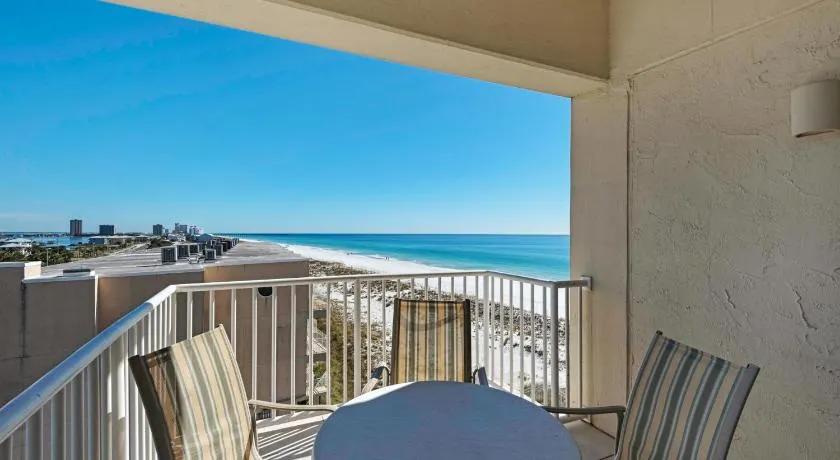 Sans Souci unit 401 - Image 1
