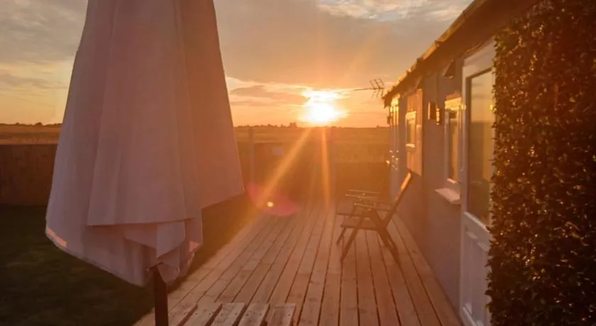The Sunset "with private Hot tub" - Image 1