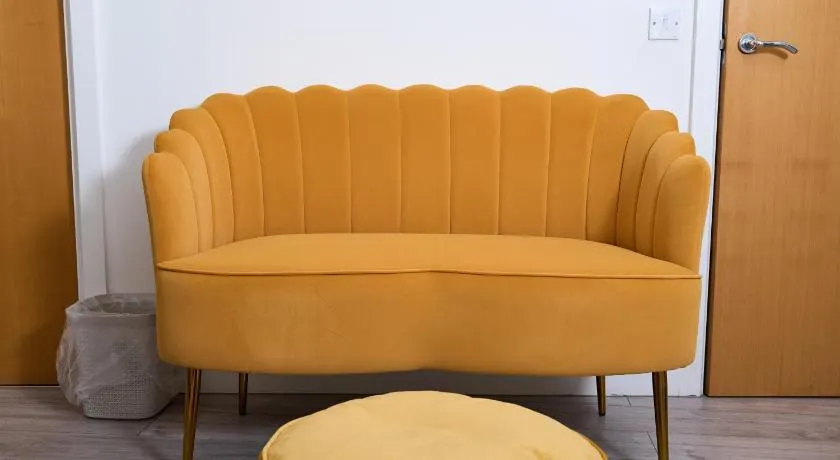 Snooze Luxe House - Image 1