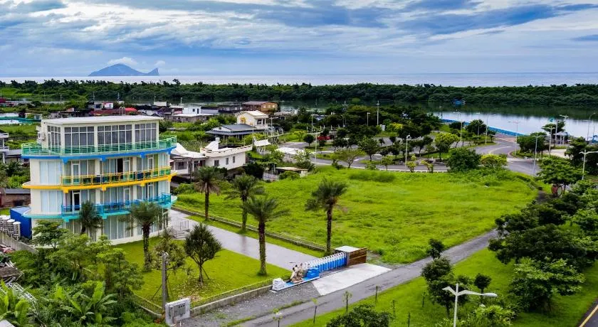 The Riverview Retreats - Image 1