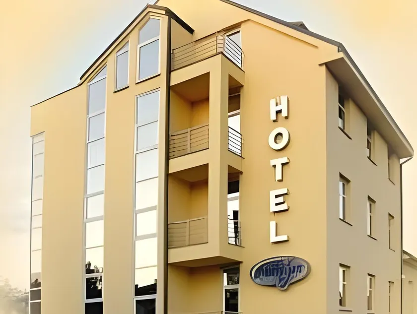 Hotel Meridijan16 - Image 1
