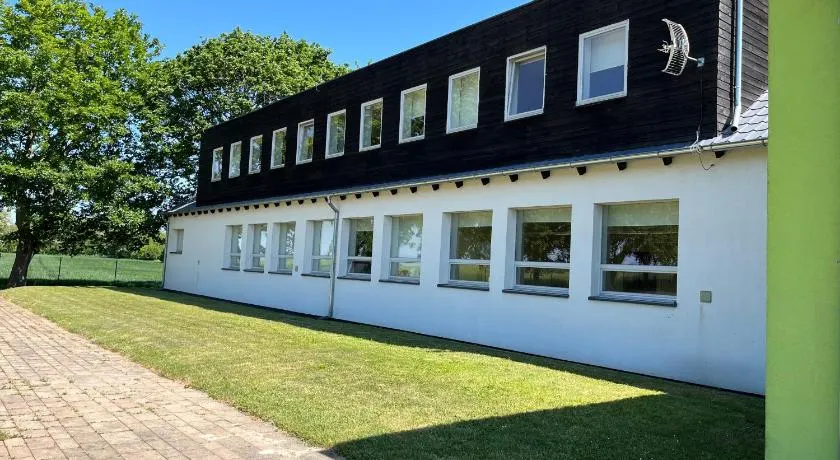 Ośrodek konferencyjno-wypoczynkowy - Image 1
