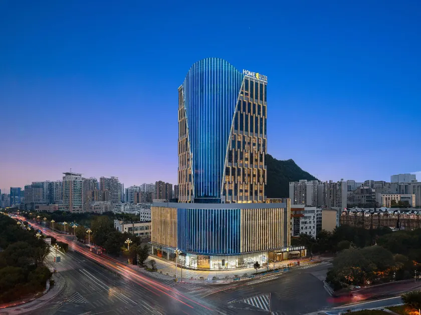 Home2 Suites by Hilton Xingyi Jushan Square - Image 1