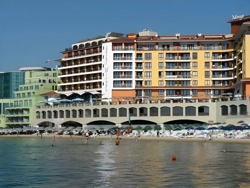 Mirage Hotel - Image 1