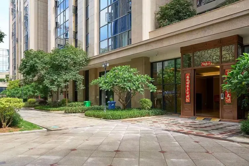 TripPlus holiday  Hotel (Xiamen Exhibition Center Guanyinshan Square Hecuo Subway Station Branch) - Image 1