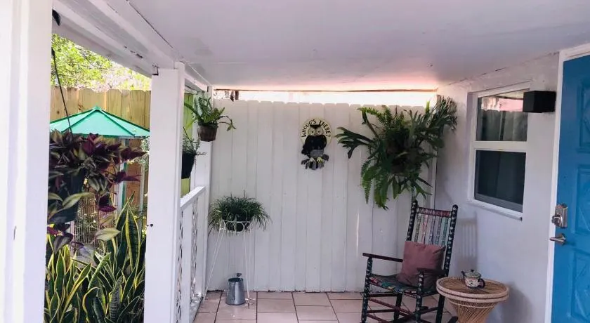 Independent Studio in Little Havana - Image 1