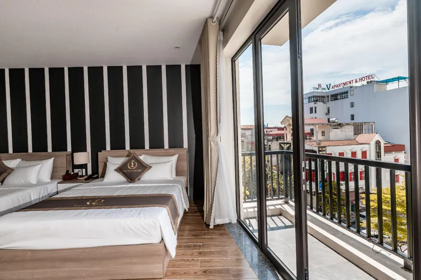 The One Hotel - Image 1