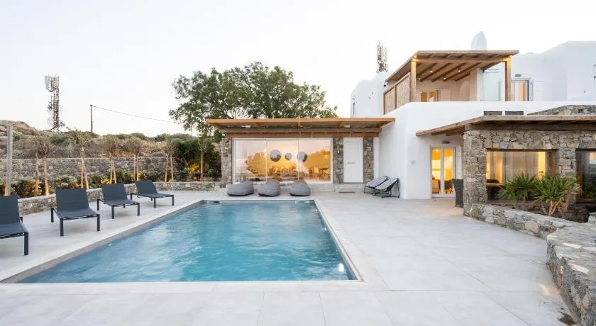 Ambiente Villas -5 Bd Villa Mykonos-Agios Ioannis - Image 1