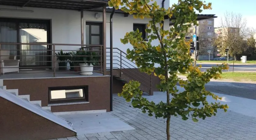 EVA Rooms & Studio Apartment - Image 1