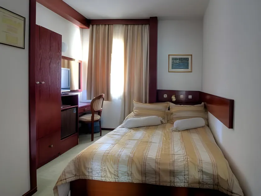 Hotel Consul - Image 1