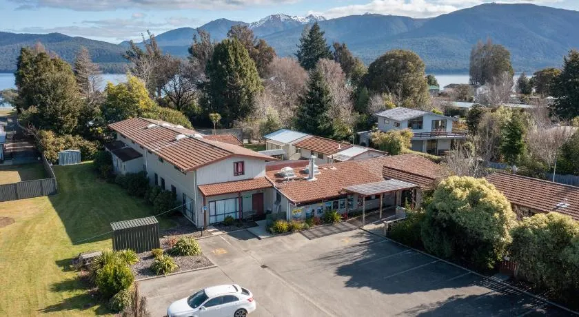Te Anau Central Backpackers - Image 1