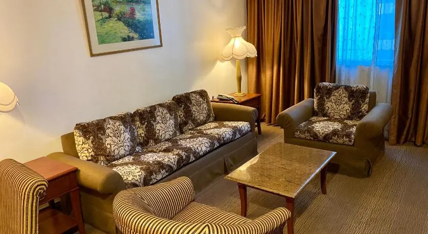 Maharaja Oriental Suite Makati - Image 1