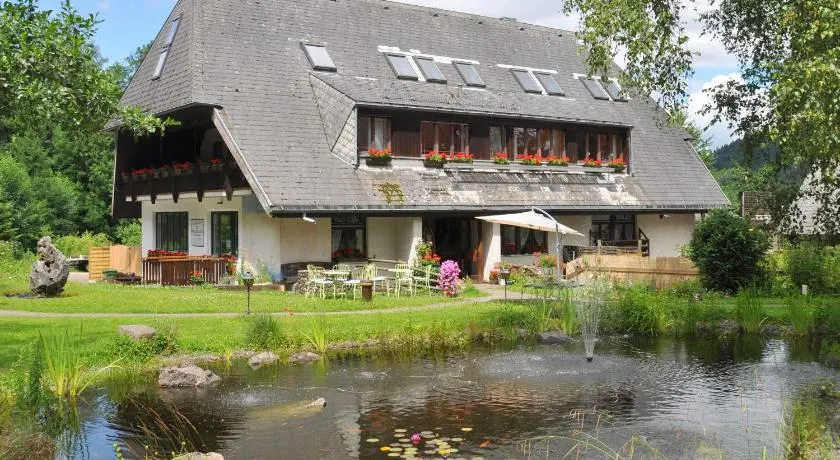 Hostel Waldblick - Image 1