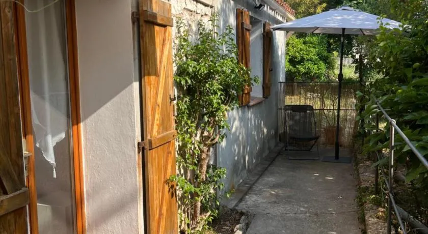 La Cigalière - Appartement Rez-de-Jardin - Image 1
