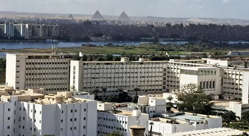 Three bedrooms apartment Nile view maadi - Image 1