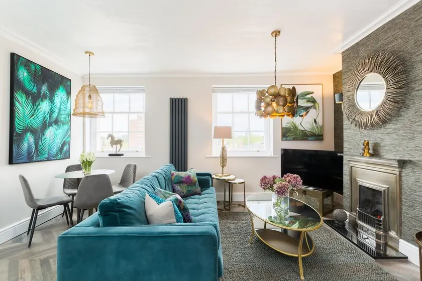 L-Spa Boutique Apartments - Image 1