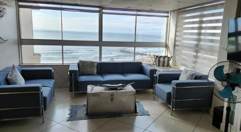 Accommodation Front - Classy 4 Sleeper with Ocean Views - Image 1
