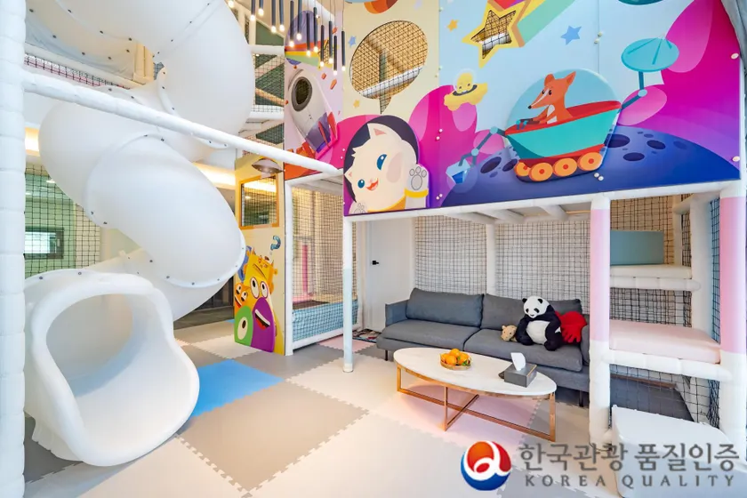 Cheongdo Good Spa Kids Pool Villa - Image 1