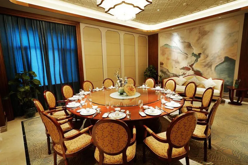 Ziye Hotel - Image 1