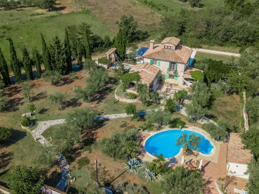 Quaint Holiday Home with Swimming Pool in Kaštelir - Image 1