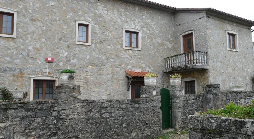 Casa Vale Florido - Image 1