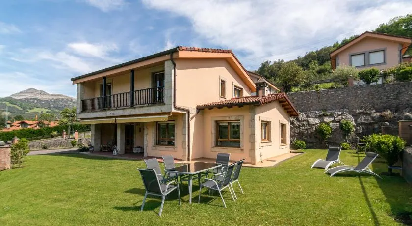 Casa Elena (Chalet individual en Valle de Ruesga) - Image 1
