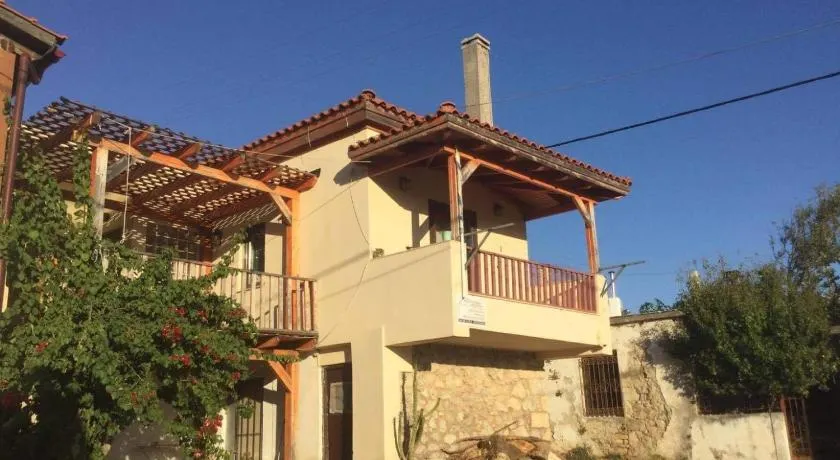 Cosy Country Villa - Image 1
