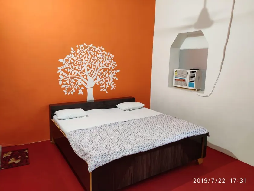 Shri ram raja guest house - Image 1