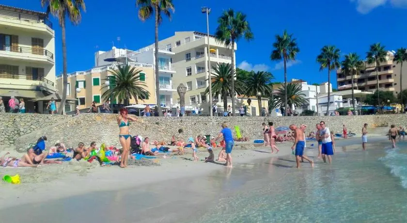 Apartamentos Villa Margarita - Image 1