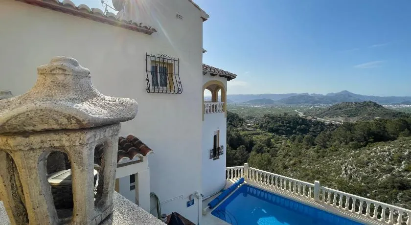 Villa Arturo Tossal Gross - Image 1