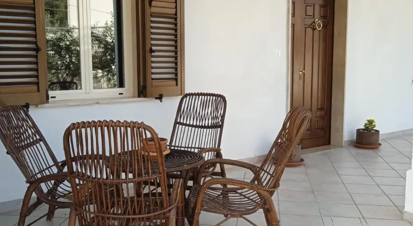B&B LUCE - Image 1