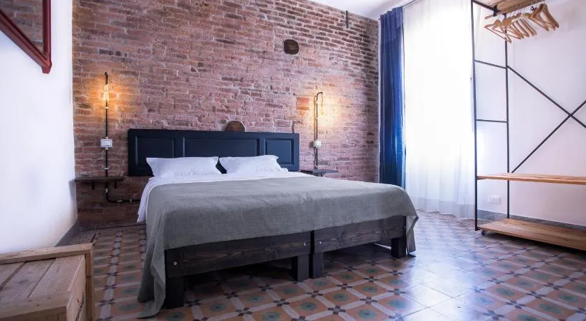Carrara Bella - Image 1