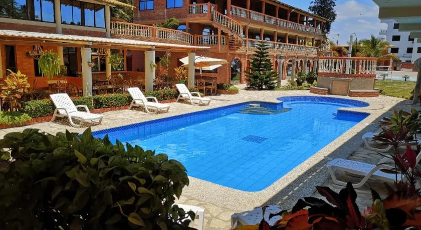 Suite Hotel Romanos - Image 1