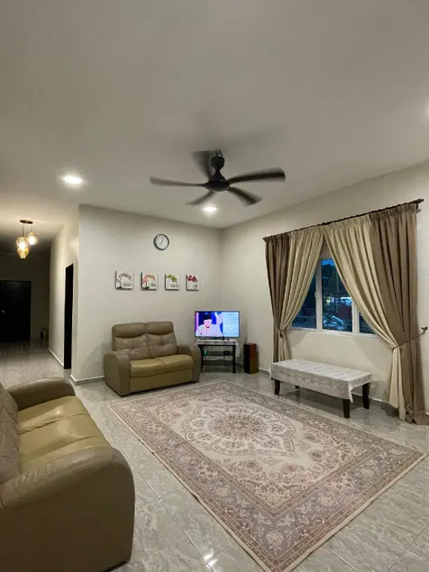 Twinnie Home-To-Stay - Image 1