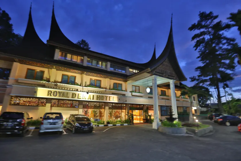 Royal Denai Hotel Syariah - Image 1