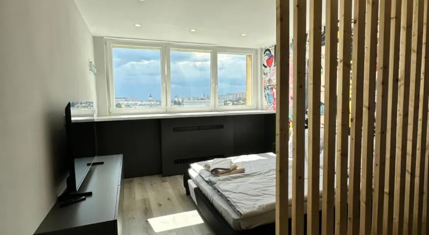 IOS Apartments - Art studio with Free Parking - Image 1