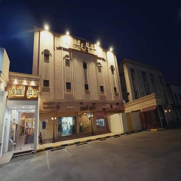  Diamond Pearl Hotel - Image 1