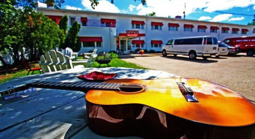 Holiday Music Motel - Image 1