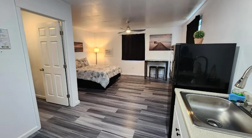 #1 NEW! Couples Getaway Self CheckIn Studio Apt - Image 1