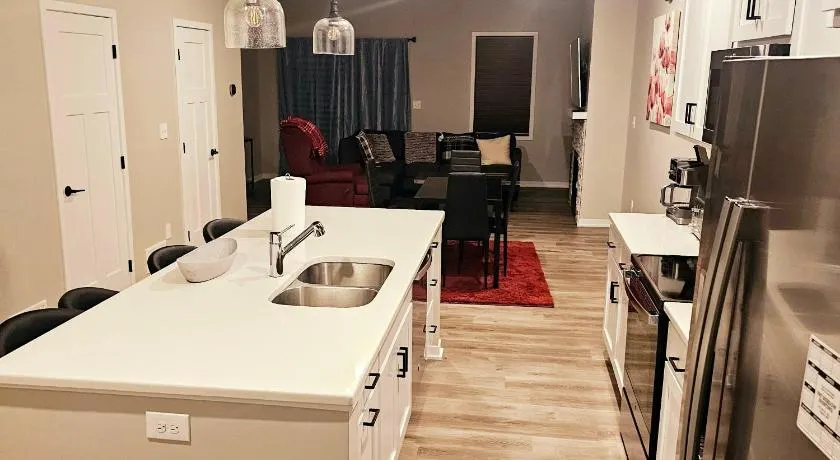 Completely Modern Furnished Private House Near Mayo Clinic - Image 1