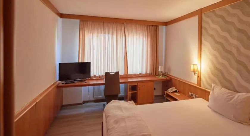 Hotel Zum Ritter - Image 1