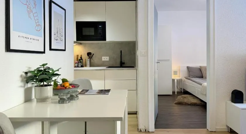 One bedroom apartment 5 min from the lift - Image 1