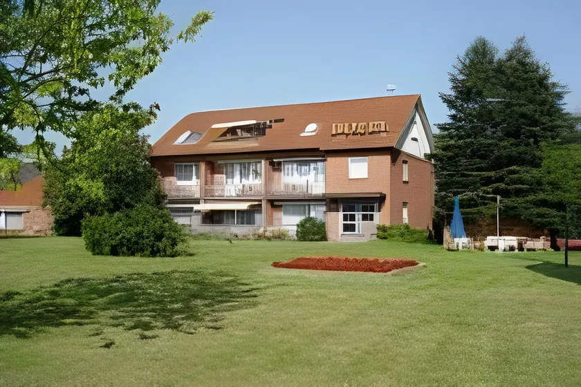 Elbhotel Bleckede am Hafen - Image 1
