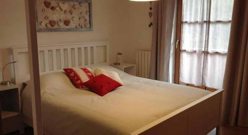 VILLA ROOMS - Image 1