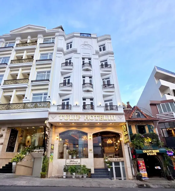 Tulip Hotel 3 - Image 1