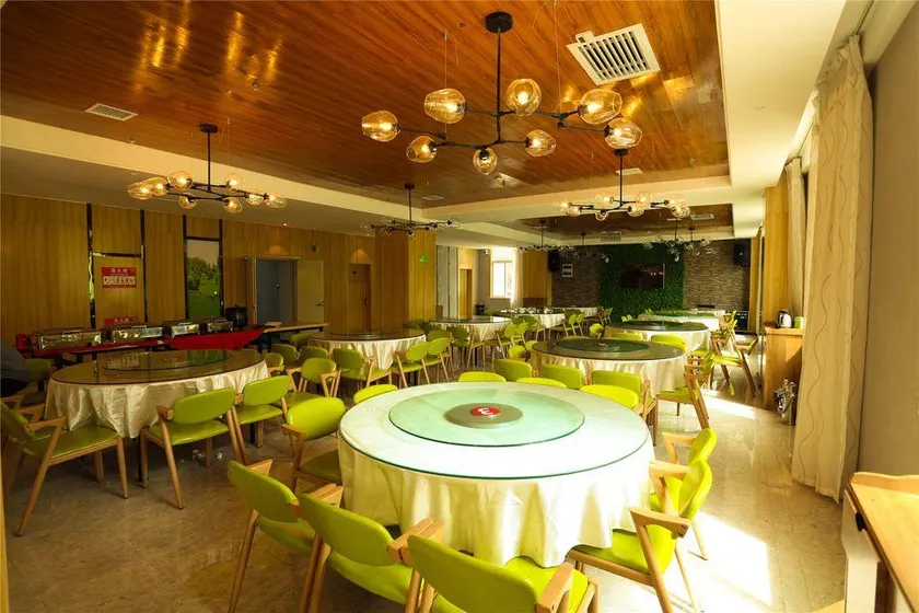 Guanshan Tourism Resort - Image 1
