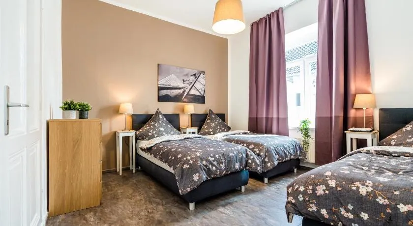 Adora Apartments - free parking - Image 1